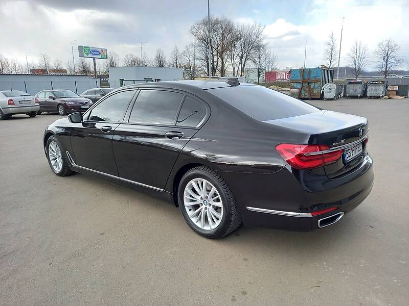 Седан BMW 7 Series 2017 в Києві