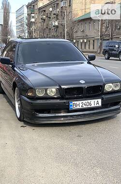 Седан BMW 7 Series 1995 в Одессе