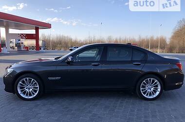 Лімузин BMW 7 Series 2011 в Чернівцях