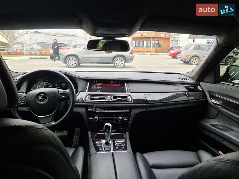 Седан BMW 7 Series 2014 в Киеве фото 24 Седан BMW 7 Series 2014 в Киеве