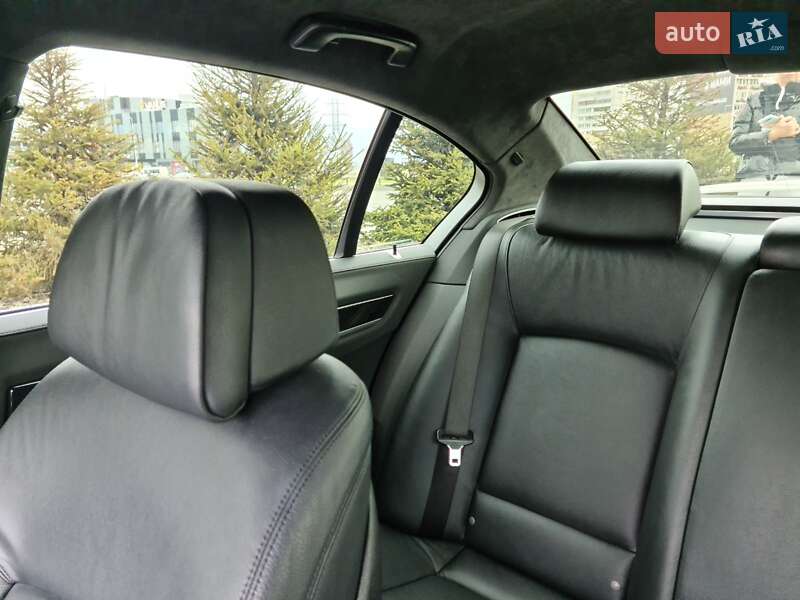 Седан BMW 7 Series 2014 в Киеве фото 43 Седан BMW 7 Series 2014 в Киеве