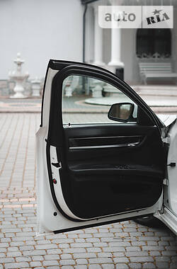 Седан BMW 7 Series 2011 в Богородчанах