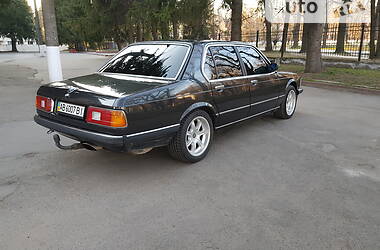 Седан BMW 7 Series 1985 в Виннице
