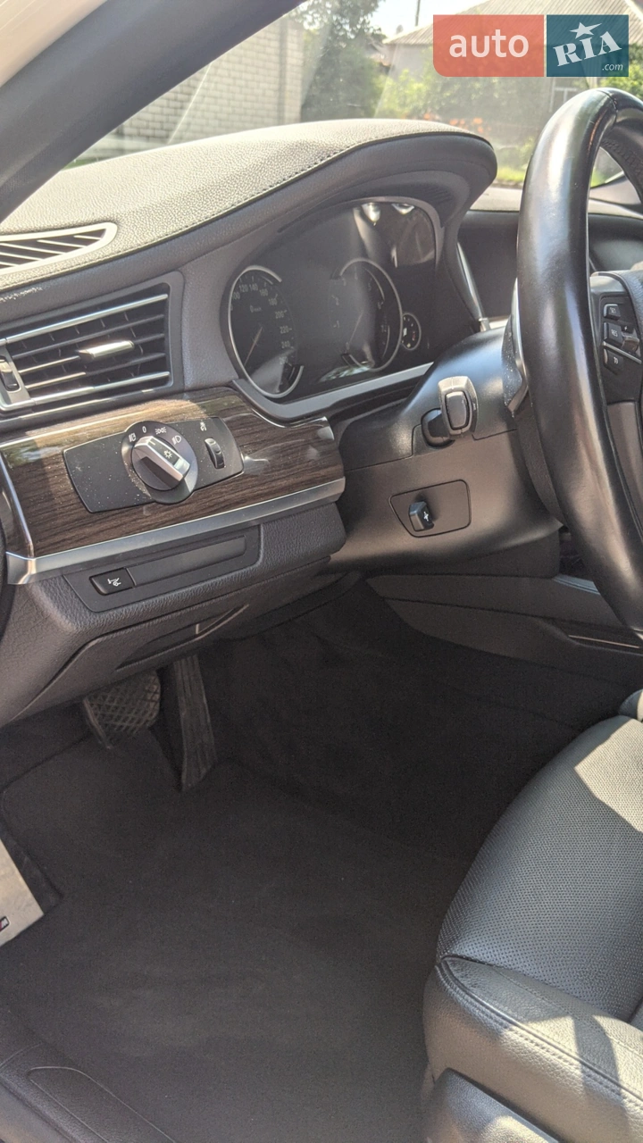 2015 BMW 7er - мініатюра 38