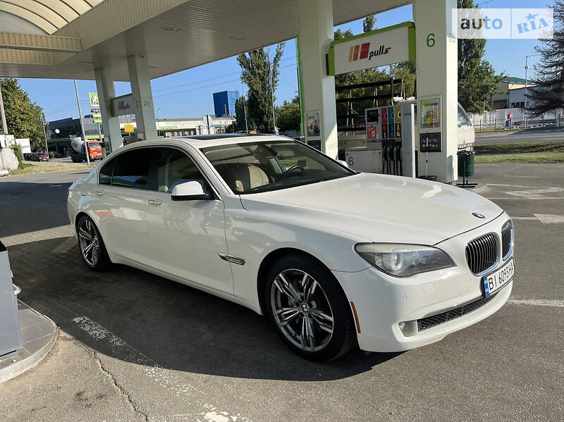 Седан BMW 7 Series 2011 в Киеве