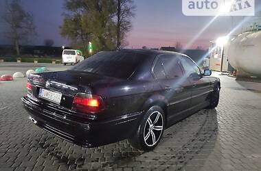 Седан BMW 7 Series 2001 в Яворове