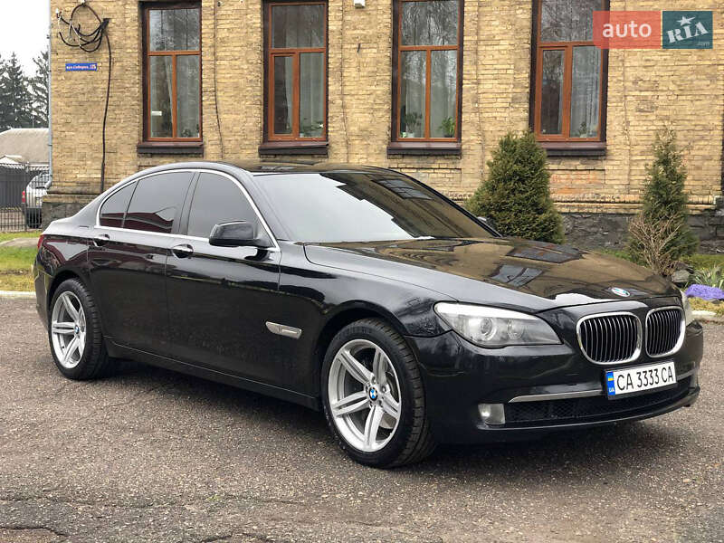 Седан BMW 7 Series 2012 в Черкасах