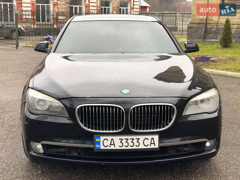 Седан BMW 7 Series 2012 в Черкасах