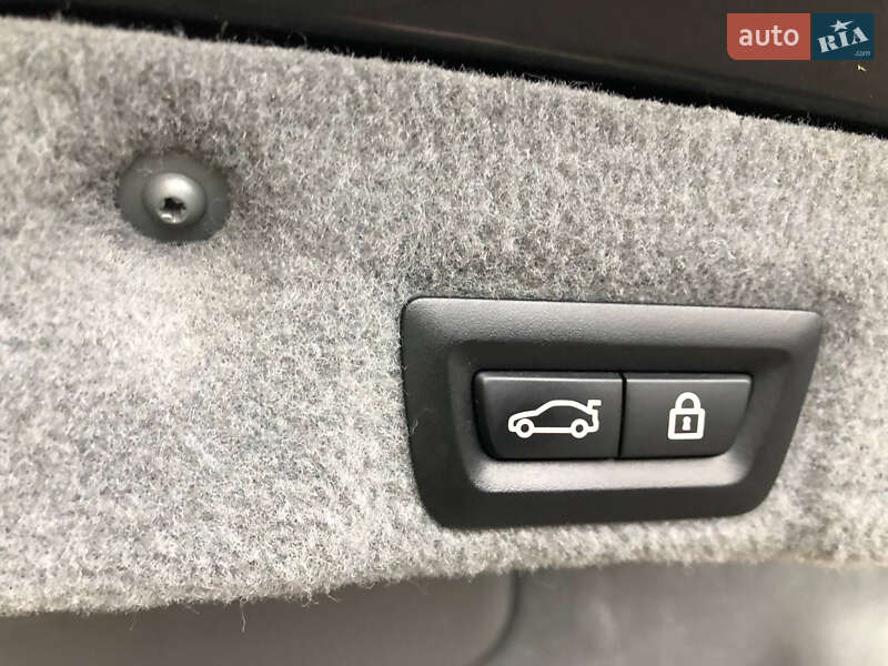 Седан BMW 7 Series 2012 в Черкасах