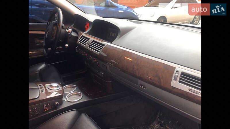 Седан BMW 7 Series 2003 в Одессе