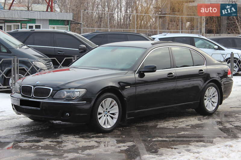 Седан BMW 7 Series 2005 в Днепре