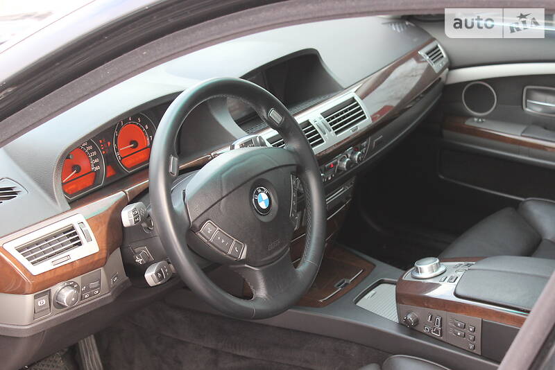 Седан BMW 7 Series 2005 в Днепре