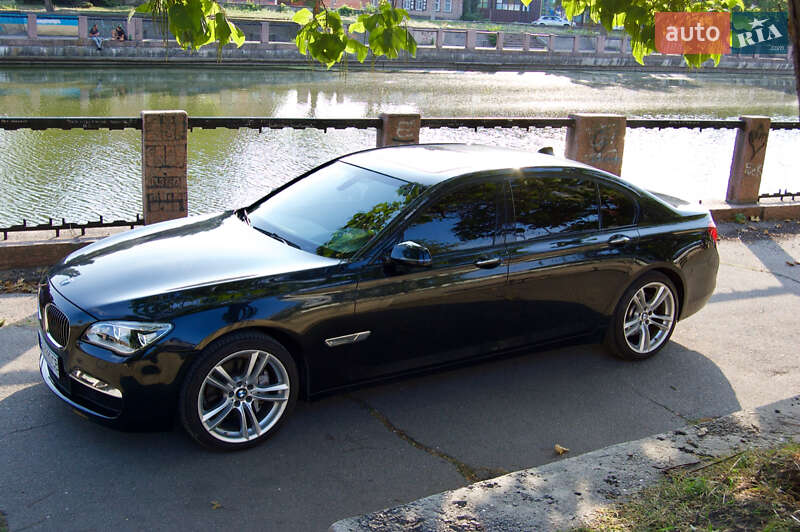 Седан BMW 7 Series 2015 в Кропивницькому