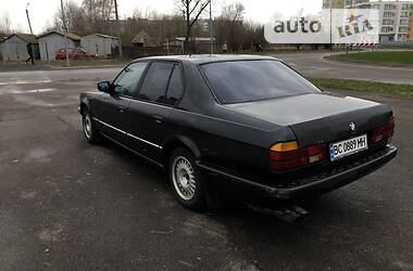 Седан BMW 7 Series 1992 в Львові