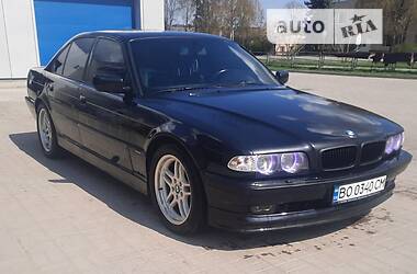 Седан BMW 7 Series 2000 в Тернополе