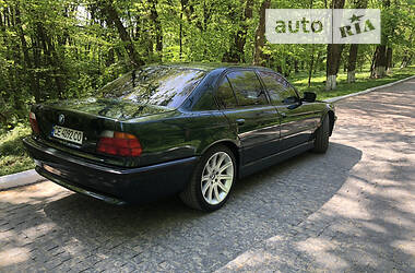 Седан BMW 7 Series 1994 в Чернівцях