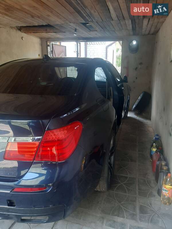 Седан BMW 7 Series 2011 в Киеве