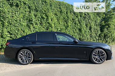 Седан BMW 7 Series 2022 в 