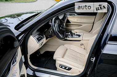 Седан BMW 7 Series 2019 в 