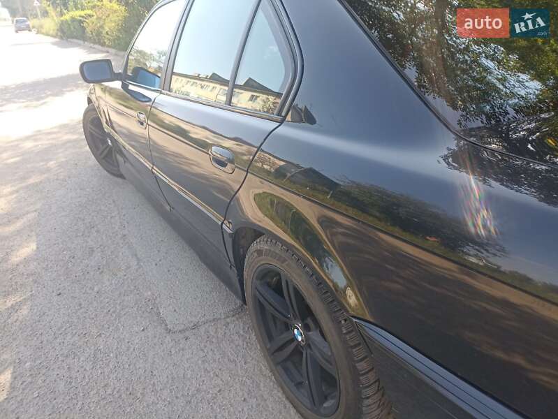 Седан BMW 7 Series 2000 в Ходорове