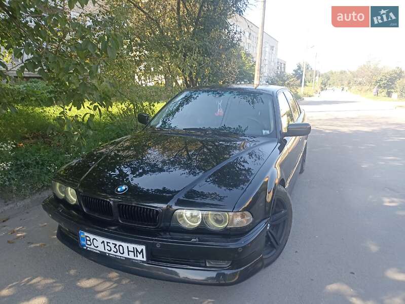 Седан BMW 7 Series 2000 в Ходорове