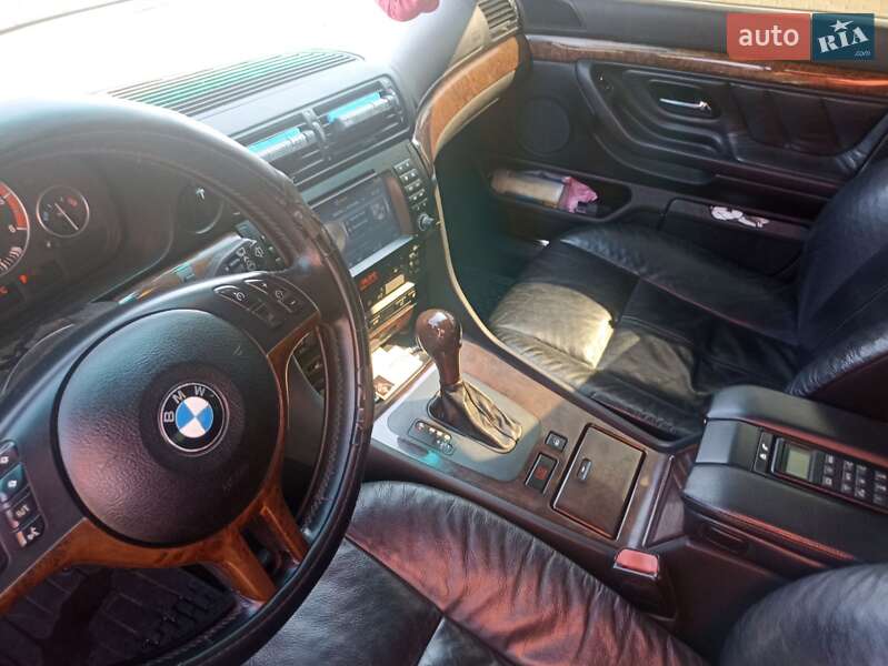 Седан BMW 7 Series 2000 в Ходорове