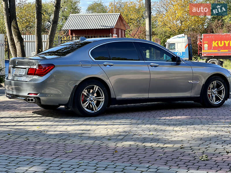 Седан BMW 7 Series 2009 в Тернополі