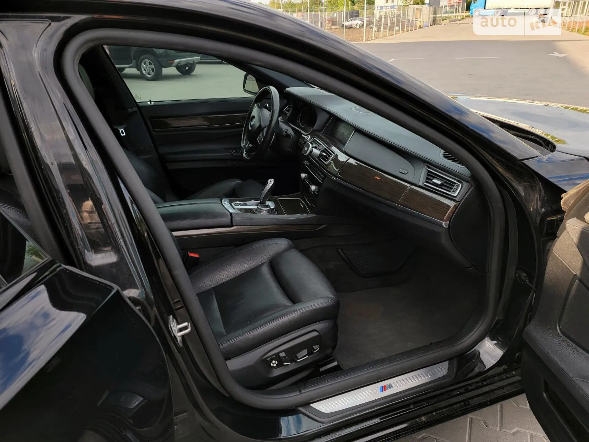 2015 BMW 7er - мініатюра 12