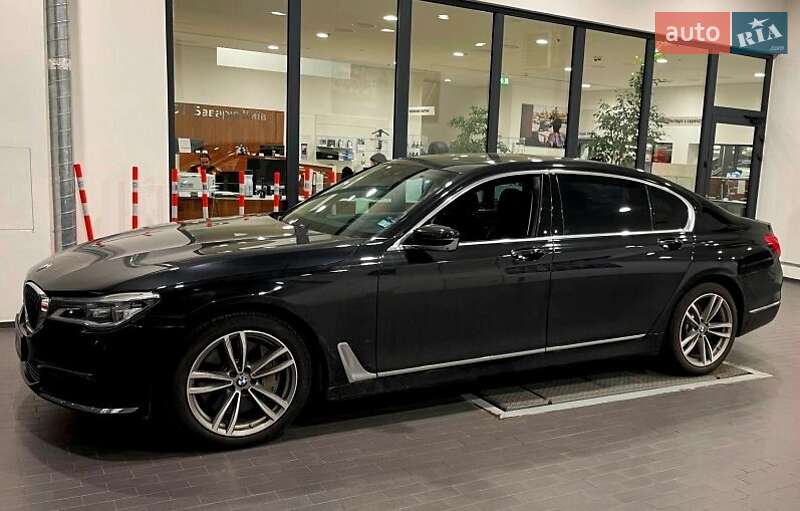 Седан BMW 7 Series 2016 в Киеве
