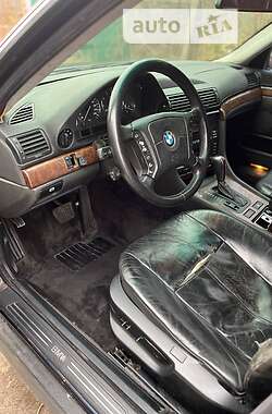 Седан BMW 7 Series 1996 в 