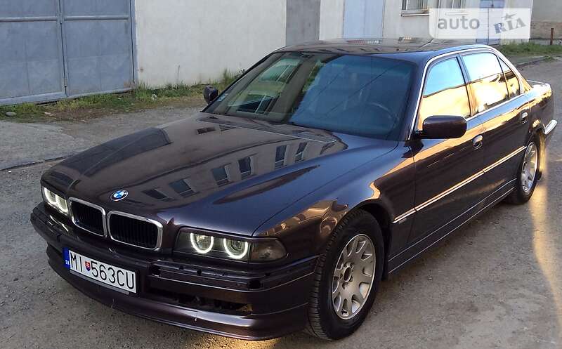 Седан BMW 7 Series 1995 в Ужгороді
