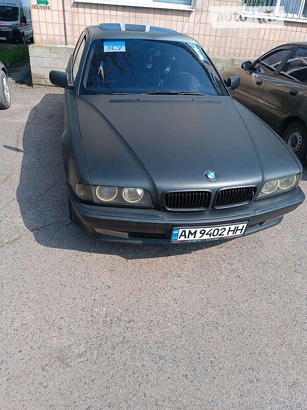 Седан BMW 7 Series 1997 в Чуднове