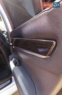 Седан BMW 7 Series 2011 в 