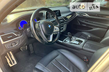 Седан BMW 7 Series 2017 в 