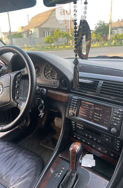 Седан BMW 7 Series 1999 в 