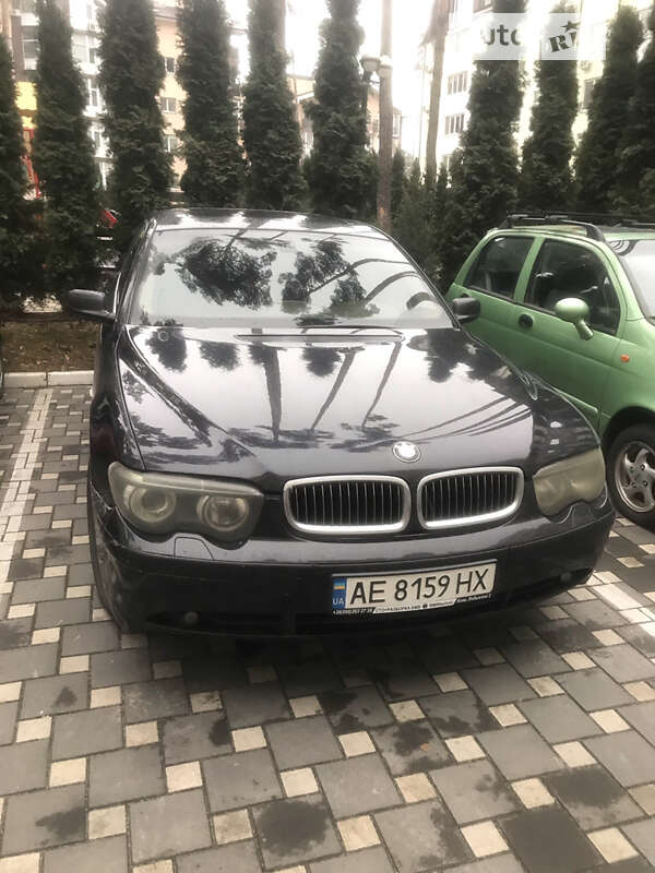 Седан BMW 7 Series 2004 в Чуднове