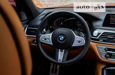 Седан BMW 7 Series 2021 в Львові