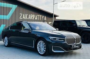 Седан BMW 7 Series 2020 в Мукачевому