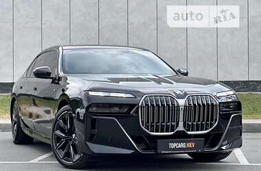 Седан BMW 7 Series 2023 в 
