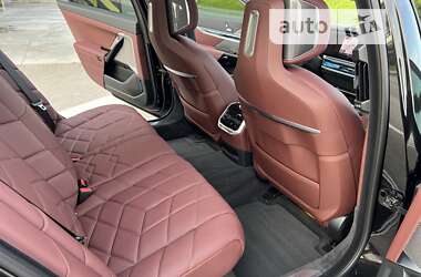 Седан BMW 7 Series 2023 в 