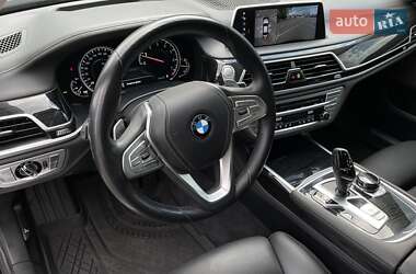 Седан BMW 7 Series 2017 в 