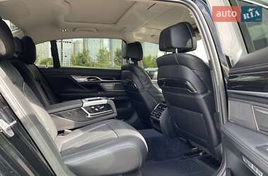Седан BMW 7 Series 2017 в 