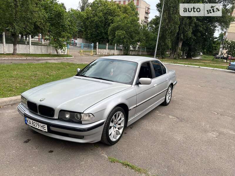 Седан BMW 7 Series 2000 в Києві