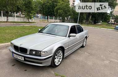 Седан BMW 7 Series 2000 в Києві