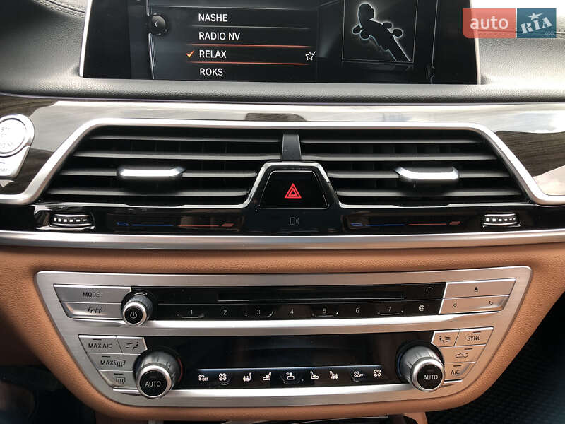 Седан BMW 7 Series 2015 в Рівному