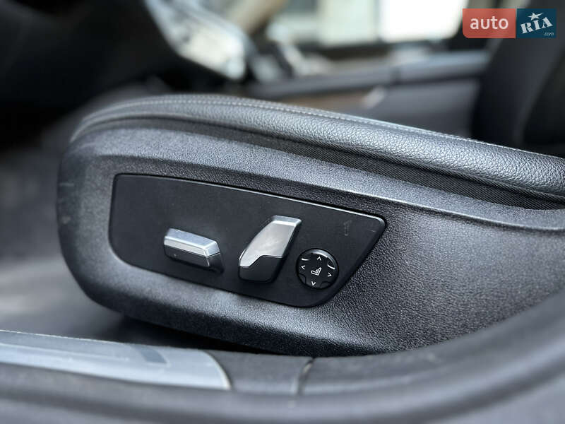 Седан BMW 7 Series 2018 в Львове