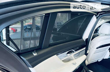 Седан BMW 7 Series 2017 в 