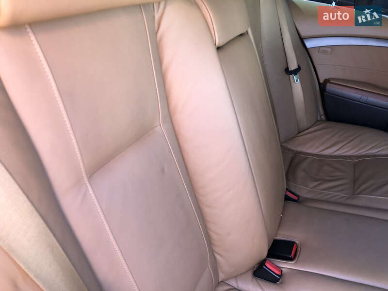 Седан BMW 7 Series 2004 в Києві