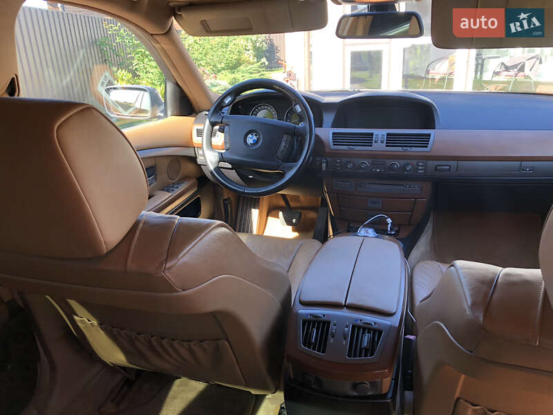 Седан BMW 7 Series 2004 в Києві