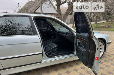 Седан BMW 7 Series 2001 в 